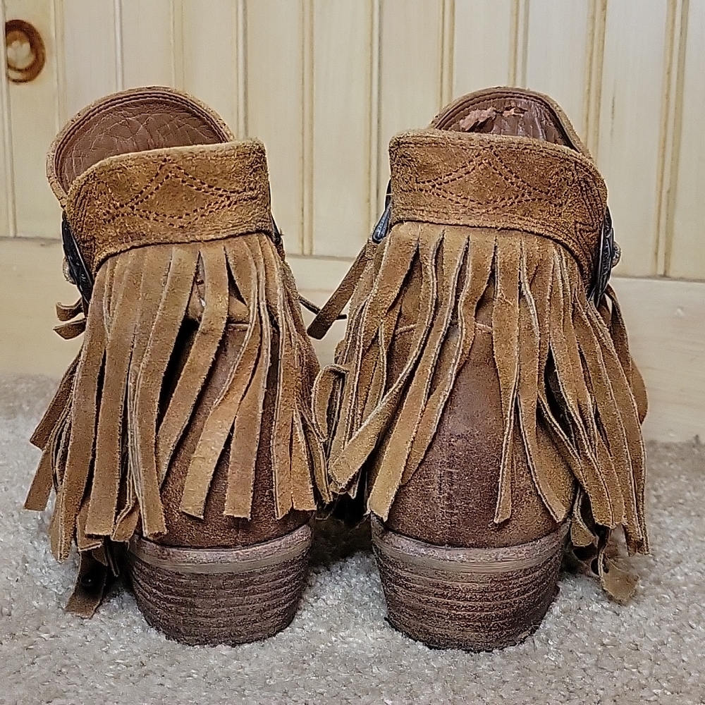 Booties - Picture 3 of 7